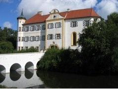Grossansicht in neuem Fenster: Wasserschloss Niederarnbach